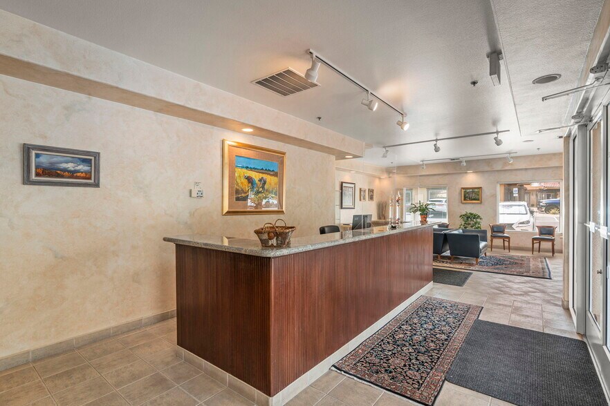 More Photos Of 530 Hammill Ln, Reno Office For Lease