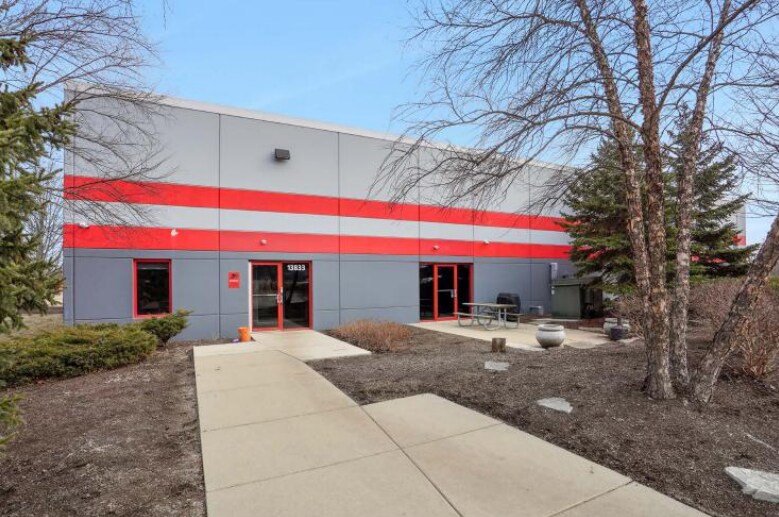 More Photos Of 13833 W Boulton Blvd, Mettawa Flex For Sale