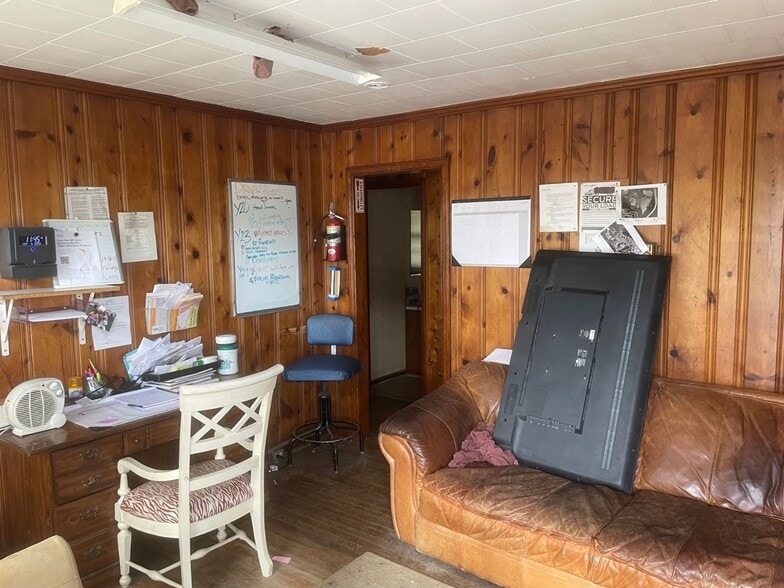 More Photos Of 1554-1574 Cedar Grove Rd, Conley Warehouse For Sale