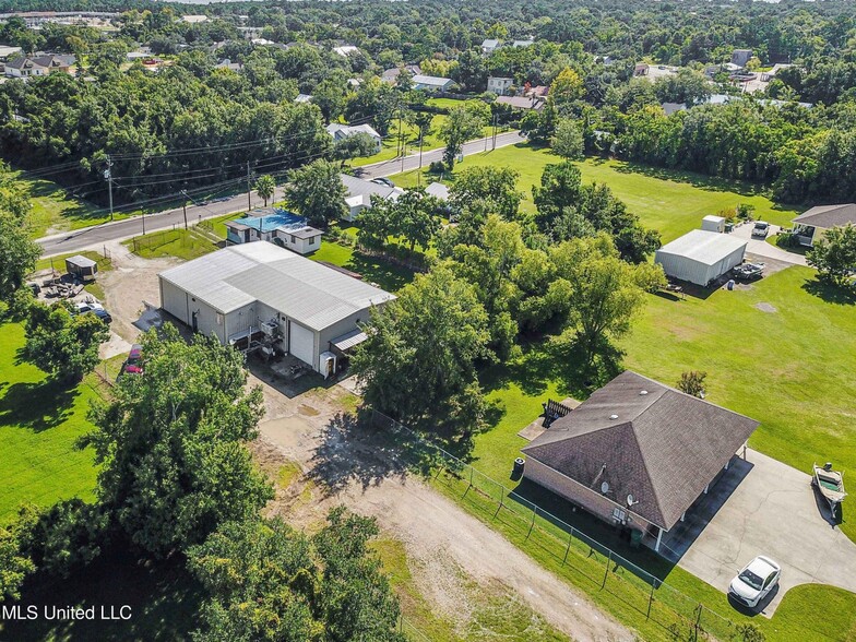 More Photos Of 526 Main St, Bay Saint Louis Warehouse For Sale