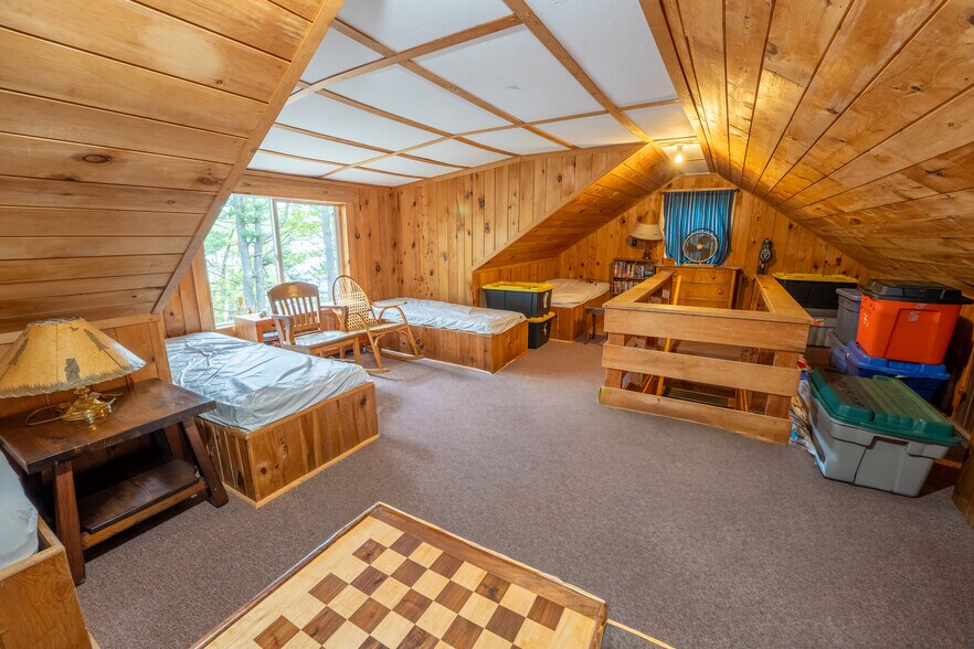 More Photos Of 224 N Shore Rd, Hadley Hotel For Sale