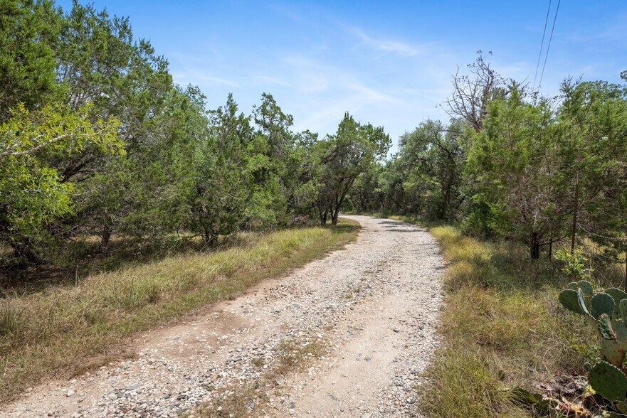 More Photos Of 501 Limestone Ln, Driftwood Specialty For Sale