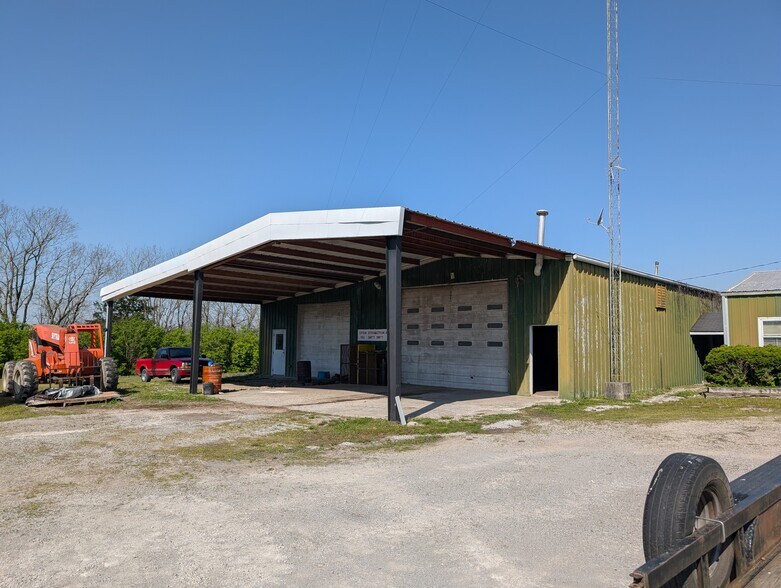 More Photos Of 707 Jewell Rd, Wilmore Warehouse For Sale