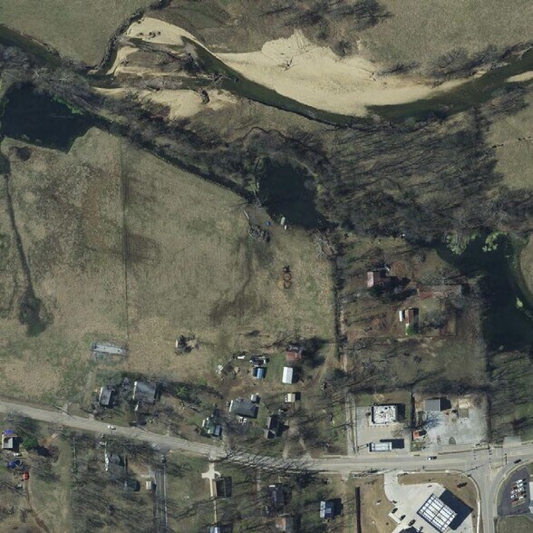 More Photos Of 162 Grading Ln, Cave Springs Unknown For Lease