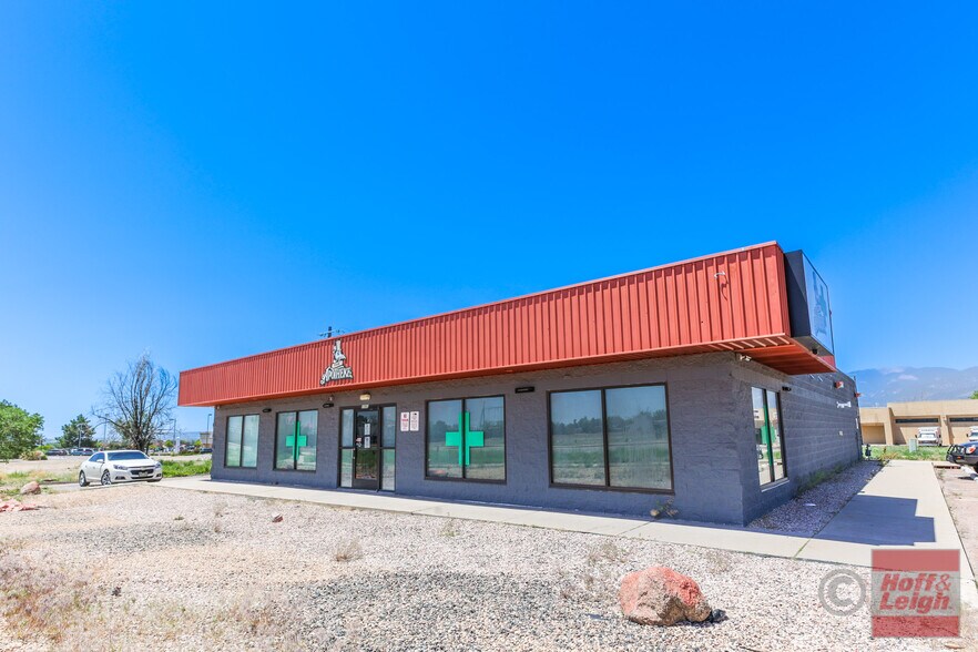 More Photos Of 2582 S Academy Blvd, Colorado Springs Freestanding For Sale