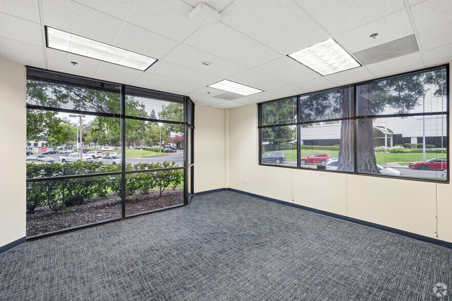 More Photos Of 11130 Sun Center Dr, Rancho Cordova Industrial For Sale