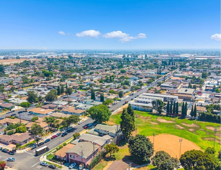 More Photos Of 1109 S Spruce St, Montebello Apartments For Sale