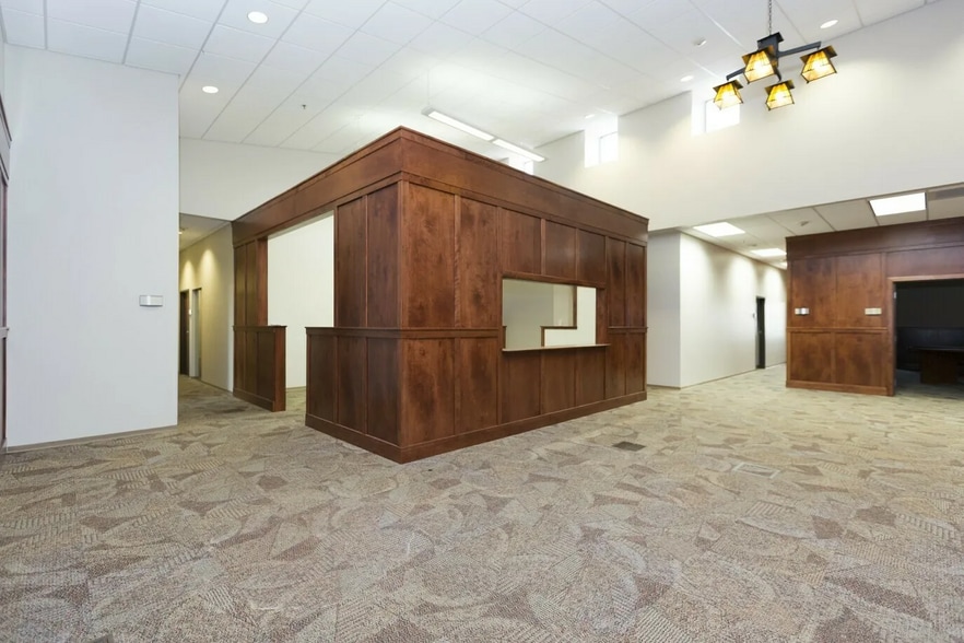 More Photos Of 10000 E University Dr, Prescott Valley Office For Sale