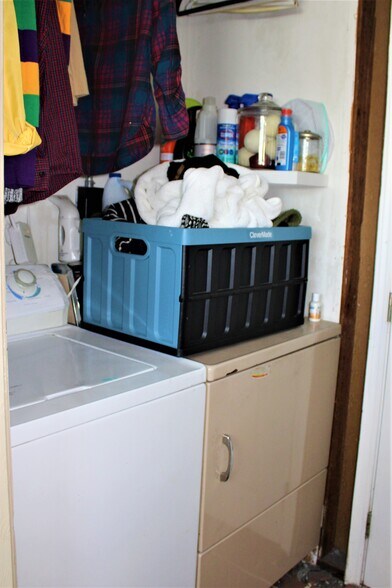 More Photos Of 84 E Main St, Brevard Storefront Retail Residential For Sale