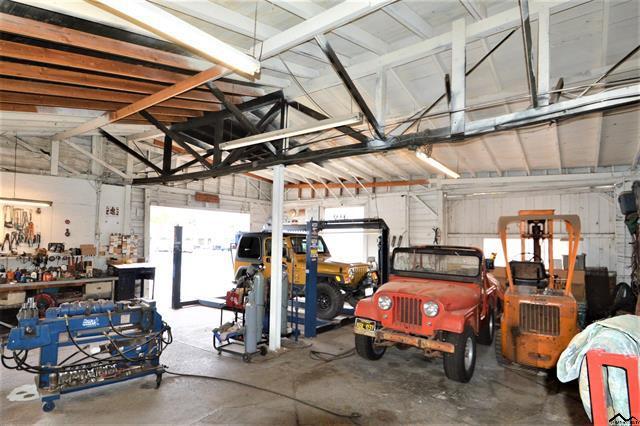 More Photos Of 1000 Walnut St, Red Bluff Service For Sale