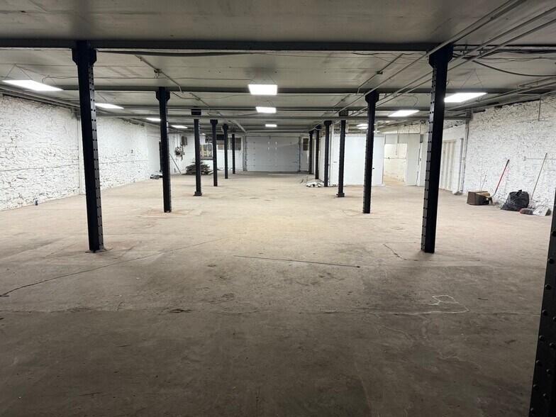 More Photos Of 221-223 E 9th Ave, Homestead Warehouse For Lease