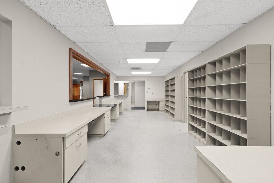 More Photos Of 13414 Medical Complex Dr, Tomball Medical For Sale