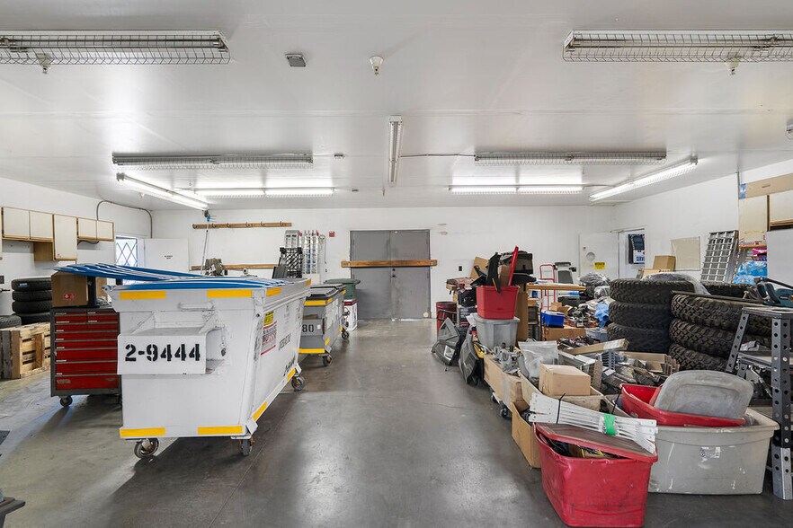More Photos Of 111 Tennessee St, Vallejo Auto Dealership For Sale