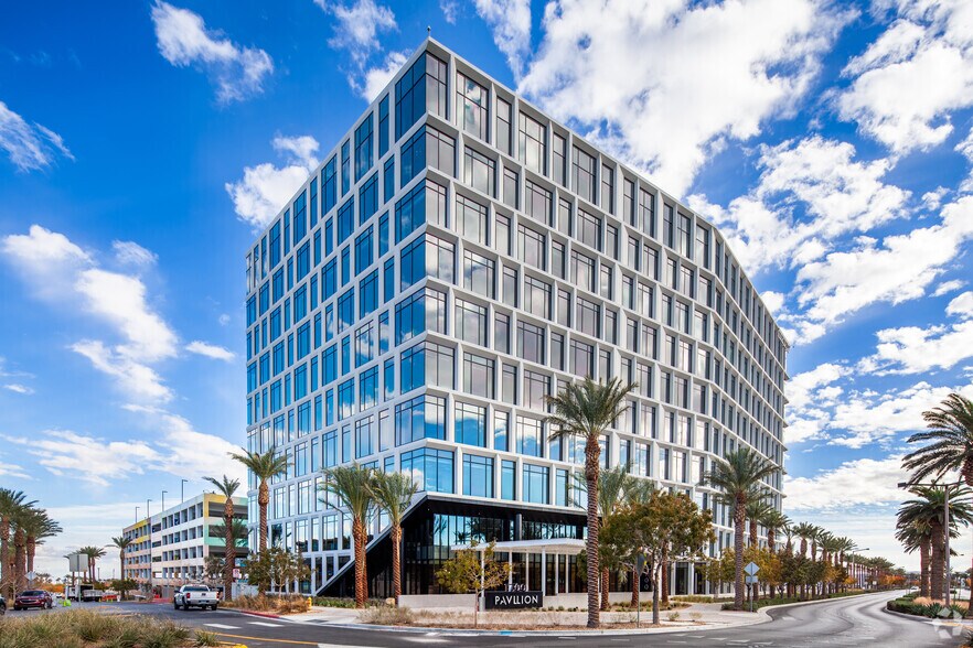 More Photos Of 1700 Pavilion, Las Vegas Office For Lease