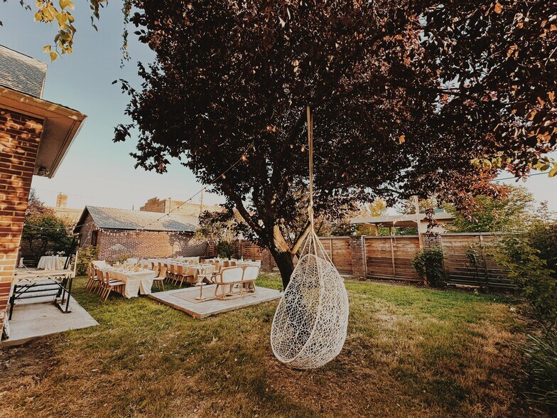 More Photos Of 139 SW I St, Grants Pass Specialty For Sale