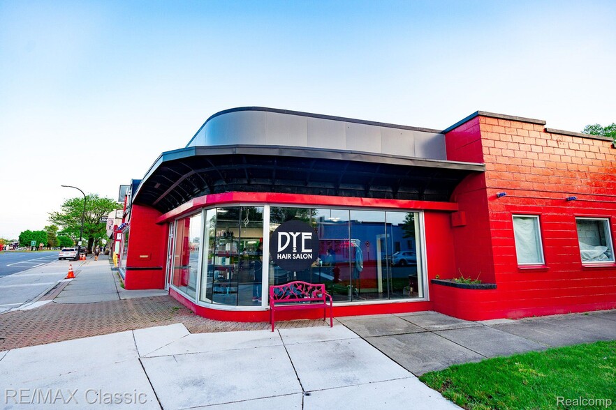 More Photos Of 23365 Woodward Ave, Ferndale Storefront Retail Office For Sale