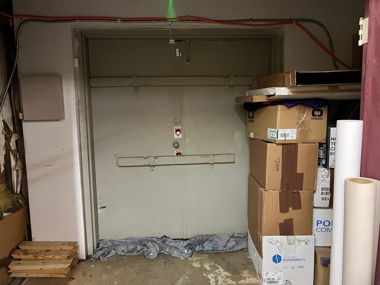 More Photos Of 2878 Jonquil Dr SE, Smyrna Freestanding For Sale