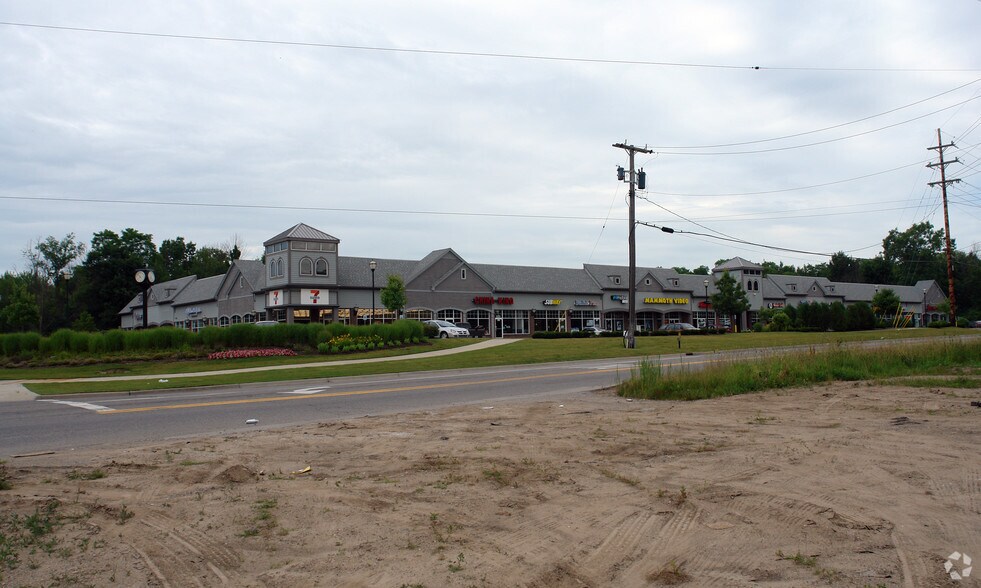 More Photos Of 4785-4895 Carroll Lake Rd, Commerce Township Freestanding For Lease