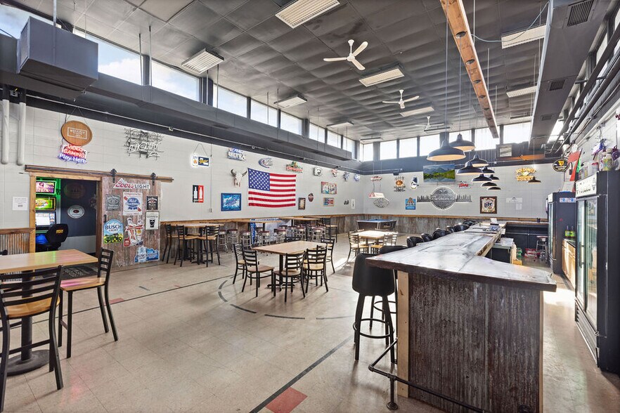 More Photos Of 307 N Main St, Loraine Lodge Meeting Hall For Sale