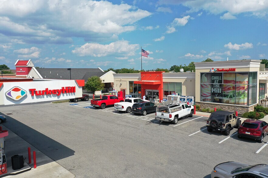 More Photos Of 2347 Oregon Pike, Lancaster Unknown For Lease