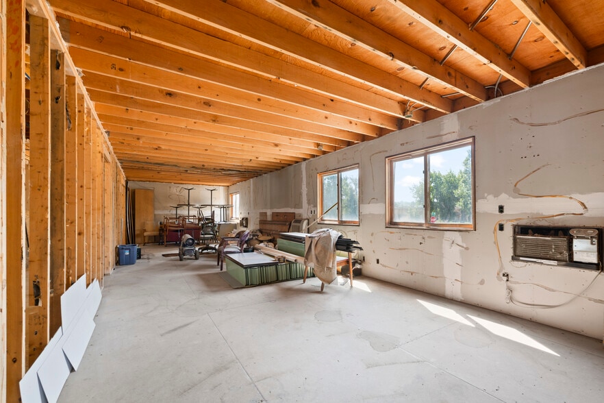 More Photos Of 537 2nd St, Havre Hotel For Sale
