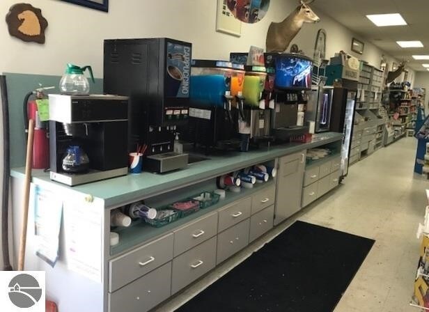 More Photos Of 10673 W Saint Charles Rd, Sumner Service Station For Sale