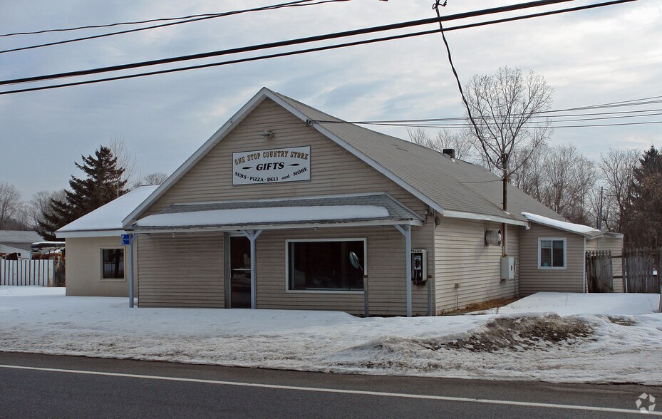 More Photos Of 18 Leonard St, Gansevoort Service Station For Sale