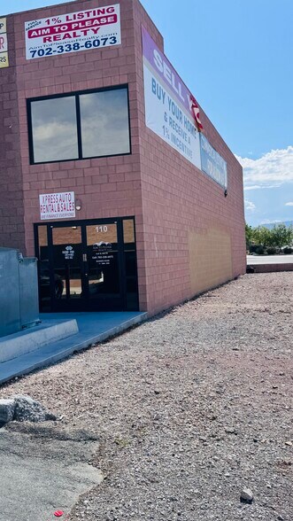 More Photos Of 6015 S Rainbow Blvd, Las Vegas Storefront Retail Office For Sale