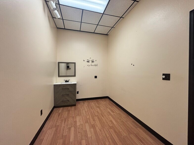 More Photos Of 409 N Grand Ave, Pueblo Office For Lease