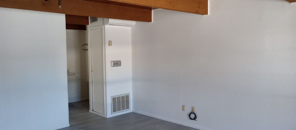 More Photos Of 340 6th St, Wells Apartments For Sale