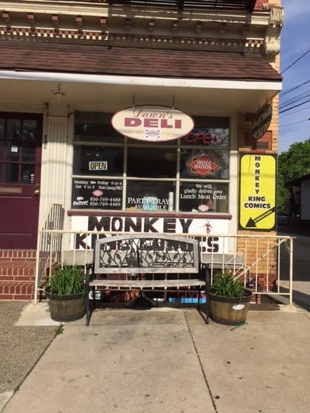 More Photos Of 19-27 N Main St, Woodstown Storefront Retail Residential For Lease