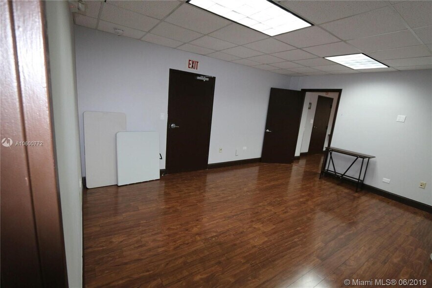 More Photos Of 909 NE 163rd St, North Miami Beach Medical For Sale