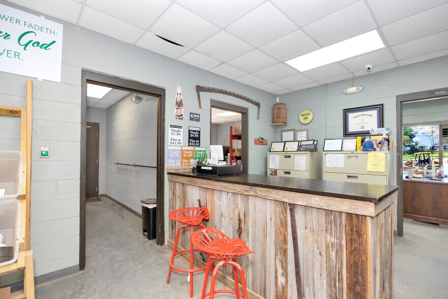 More Photos Of 363 Old Larkinsville Rd, Scottsboro Warehouse For Sale