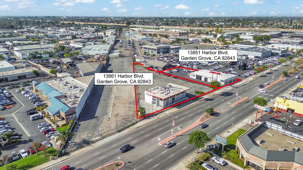 More Photos Of 13851-13861 Harbor Boulevard, Garden Grove Auto Dealership For Lease