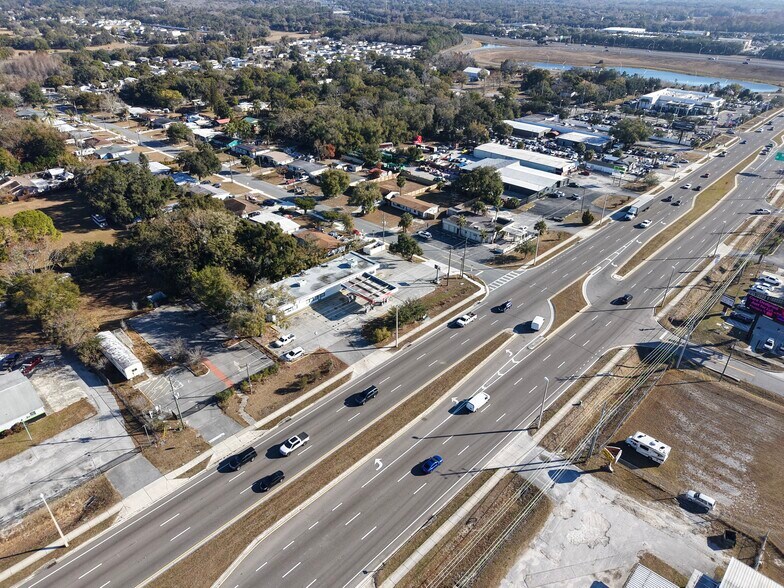 Primary Photo Of 8431-8433 E Colonial Dr, Orlando Service Station For Sale