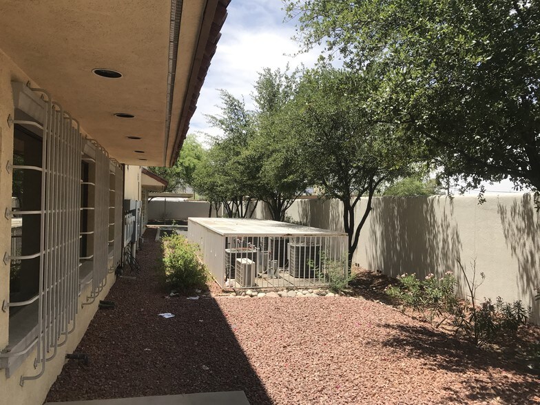 More Photos Of 1310 W St Marys Rd, Tucson Medical For Lease