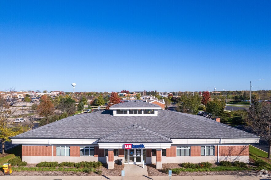 More Photos Of 702-750 S Randall Rd, Algonquin Unknown For Lease