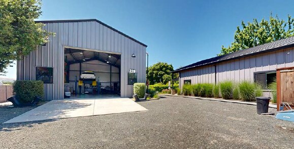 More Photos Of 220 E G St, Benicia Flex For Sale