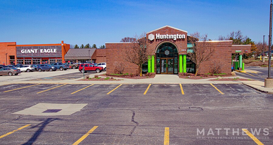 More Photos Of 24055-24295 Chagrin Blvd, Beachwood Unknown For Sale