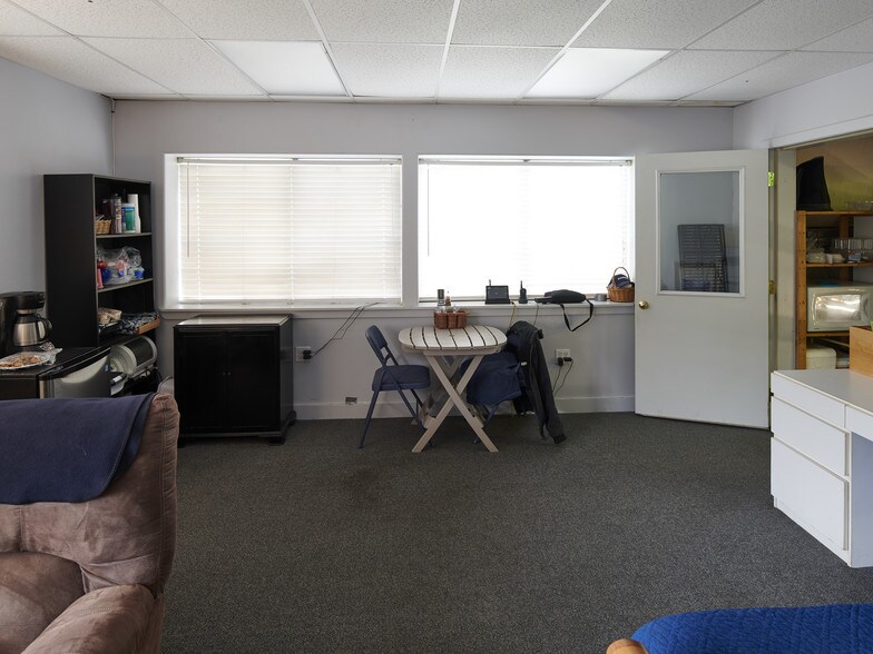 More Photos Of 25500 NW Saint Helens Rd, Scappoose Warehouse For Sale