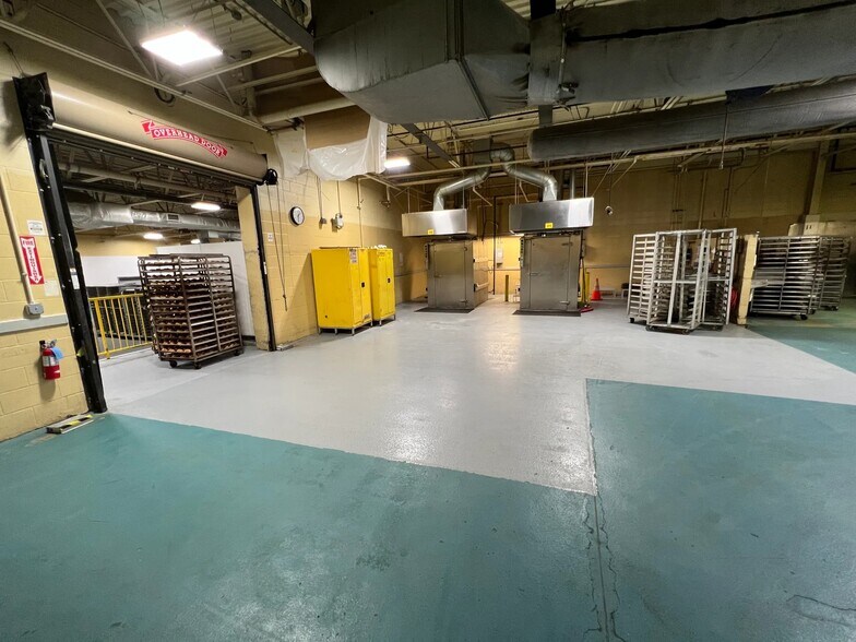 More Photos Of 376 Ledyard St, Hartford Industrial For Lease