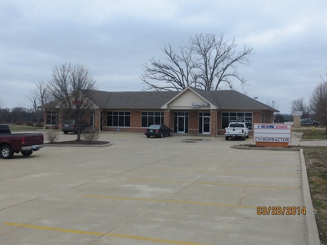 More Photos Of 1804-1816 W Pearce Blvd, Wentzville Office For Sale