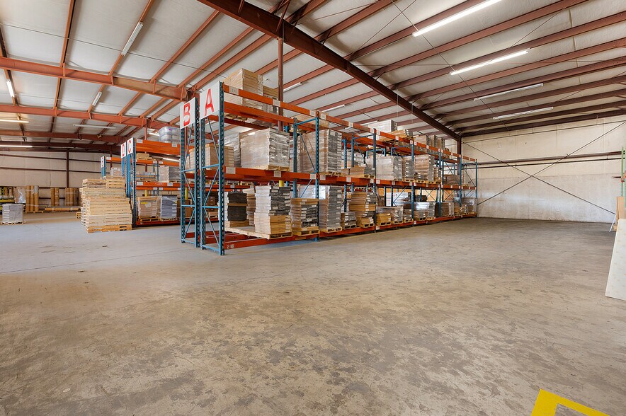 More Photos Of 1849 US-41, Calhoun Warehouse For Sale