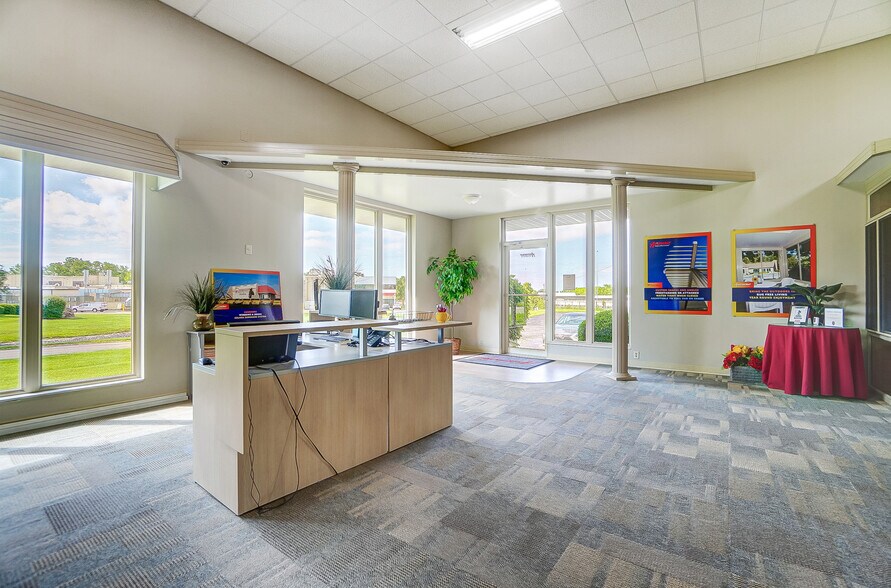 More Photos Of 4745 Wadsworth Rd, Dayton Warehouse For Lease