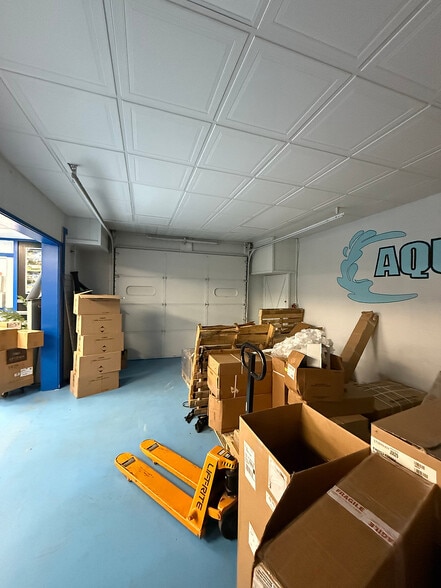 More Photos Of 2040 Robert C Byrd Dr, Beckley Storefront Retail Residential For Sale