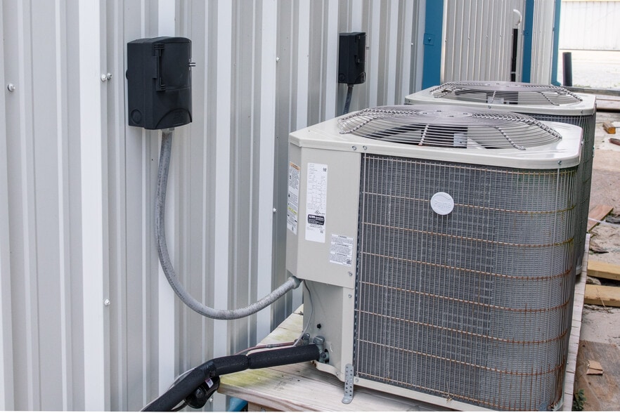 More Photos Of 1001 Airport Rd, Destin Airplane Hangar For Sale