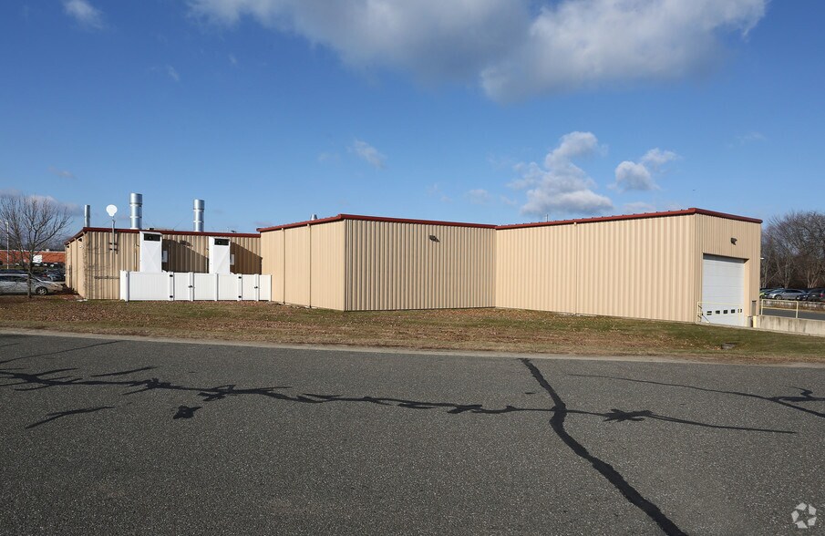 More Photos Of 115 Industrial Dr, Northampton Warehouse For Sale