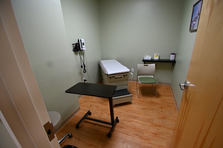 More Photos Of 5115 Palafox St, Pensacola Freestanding For Lease