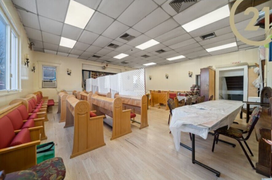 More Photos Of 2102 Avenue T, Brooklyn Schools For Sale