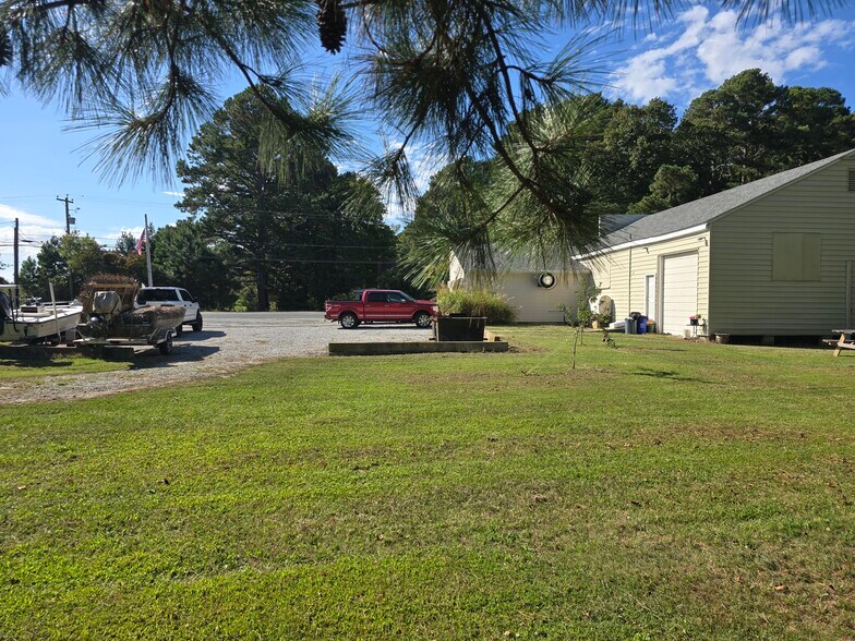 More Photos Of 20835 Nanticoke Rd, Bivalve Convenience Store For Sale